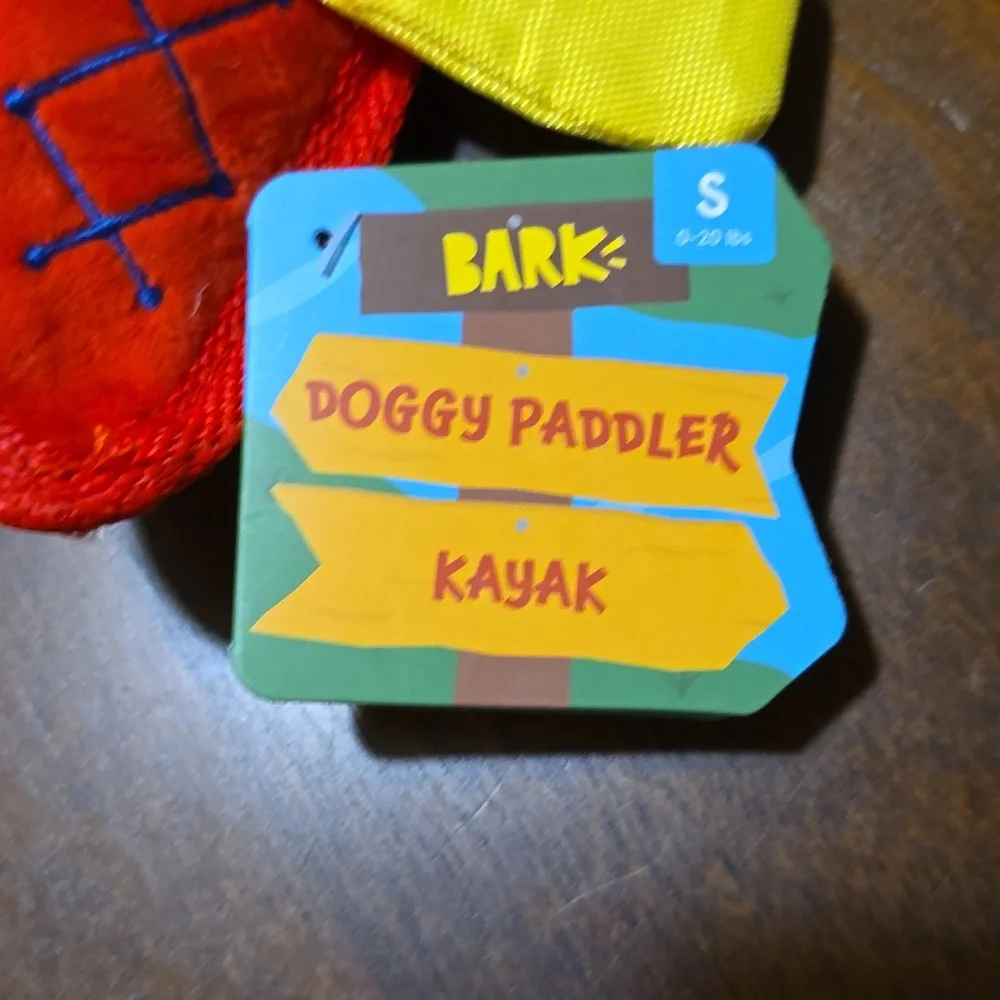 Bark Dog Toy Doggy Paddler Kayak NWT‎